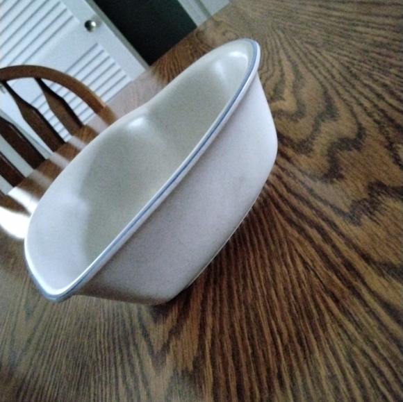 Vintage Pfaltzgraff Heart Shaped Serving Bowl Yorktowne Pattern - Picture 4 of 11